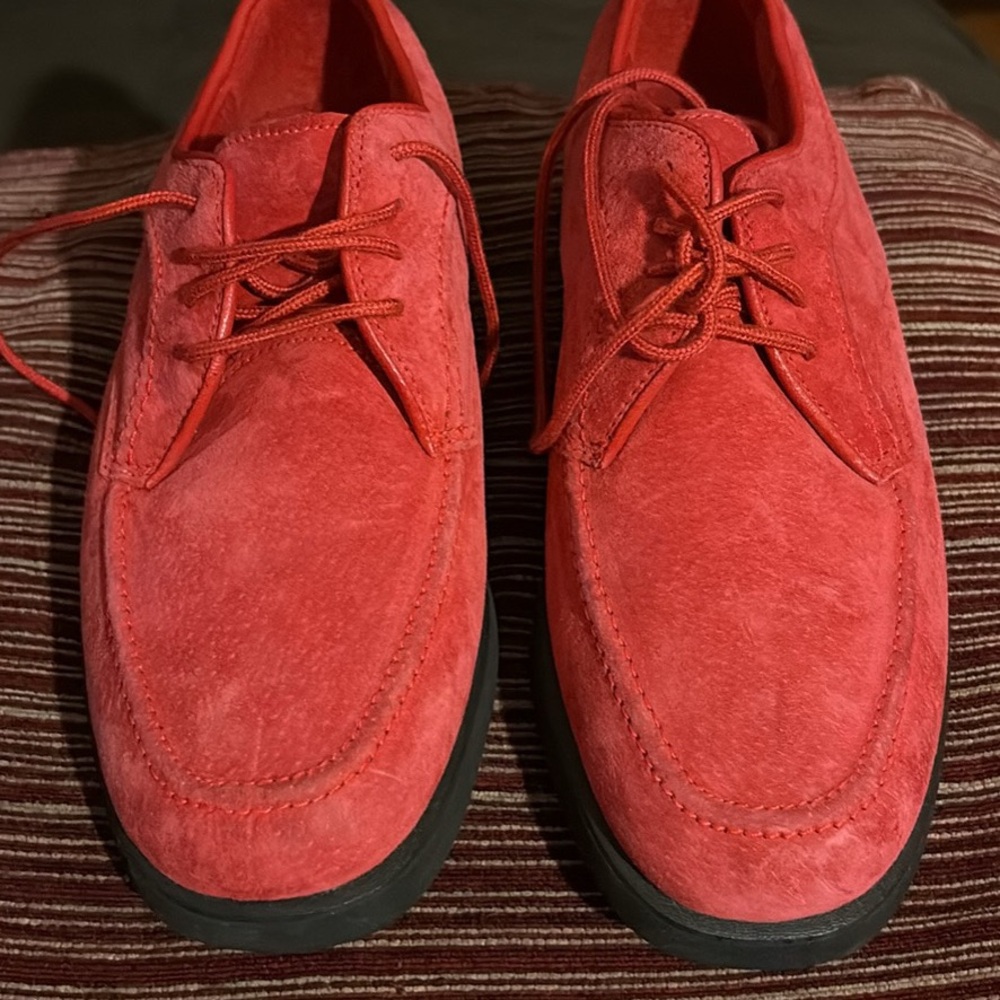 Boys red Hush Puppies size 4.5 $20 - Picture 4 of 7